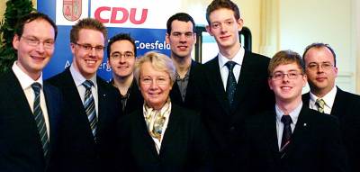 Bundesbildungsministerin Schavan mit JU\'lern beim CDU-Neujahrsempfang 2009.