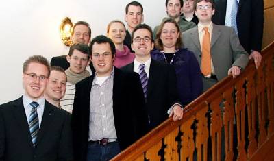 Zu Gast im Kreis: Abordnungen von der JU Gtersloh und Soest.